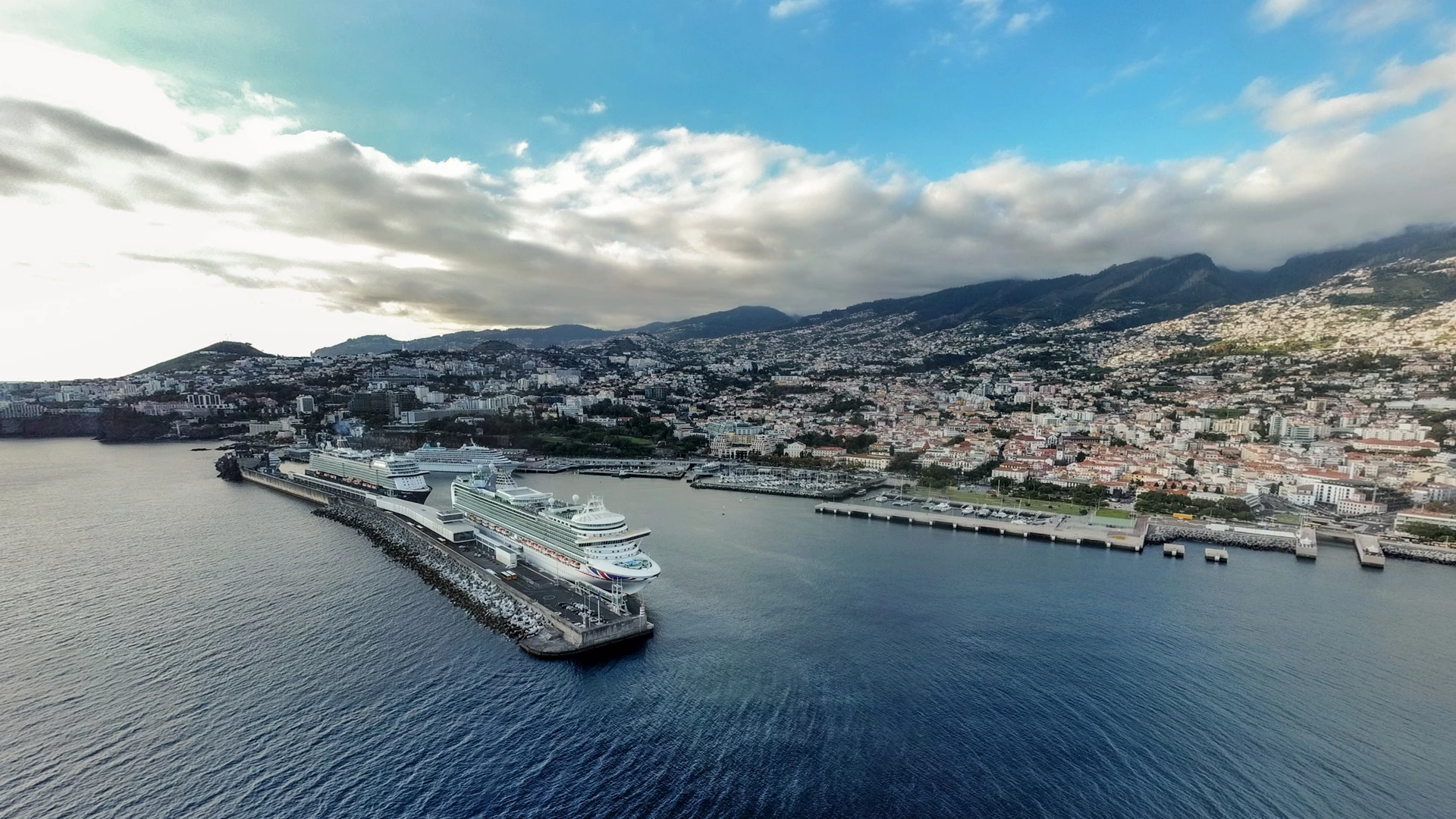 Unieke eigenschappen in de vastgoedmarkt van Madeira