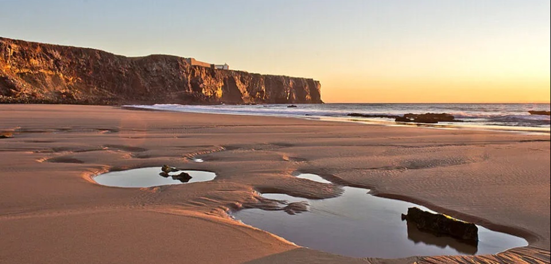 The 14 best and most beautiful beaches in the Algarve