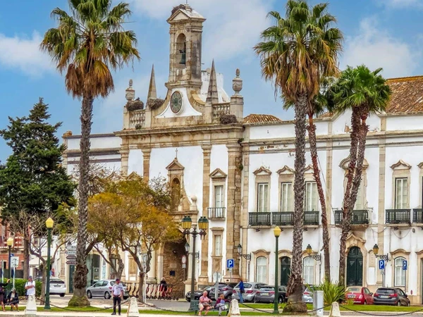 Faro, Algarve : découvrez les avantages de vivre dans le sud